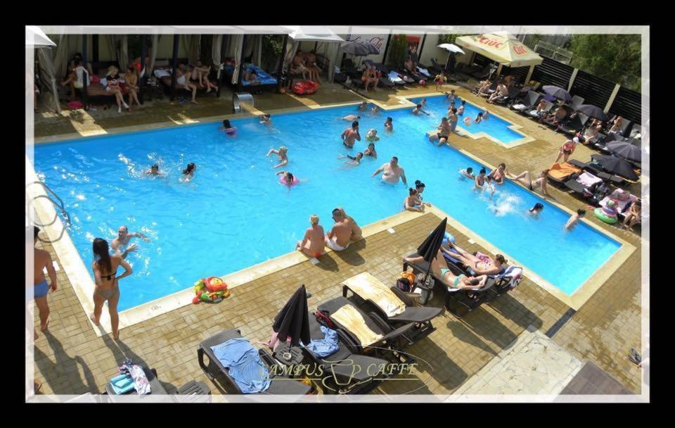 Hotel Campus Caffe Mansion Buzău Exterior foto